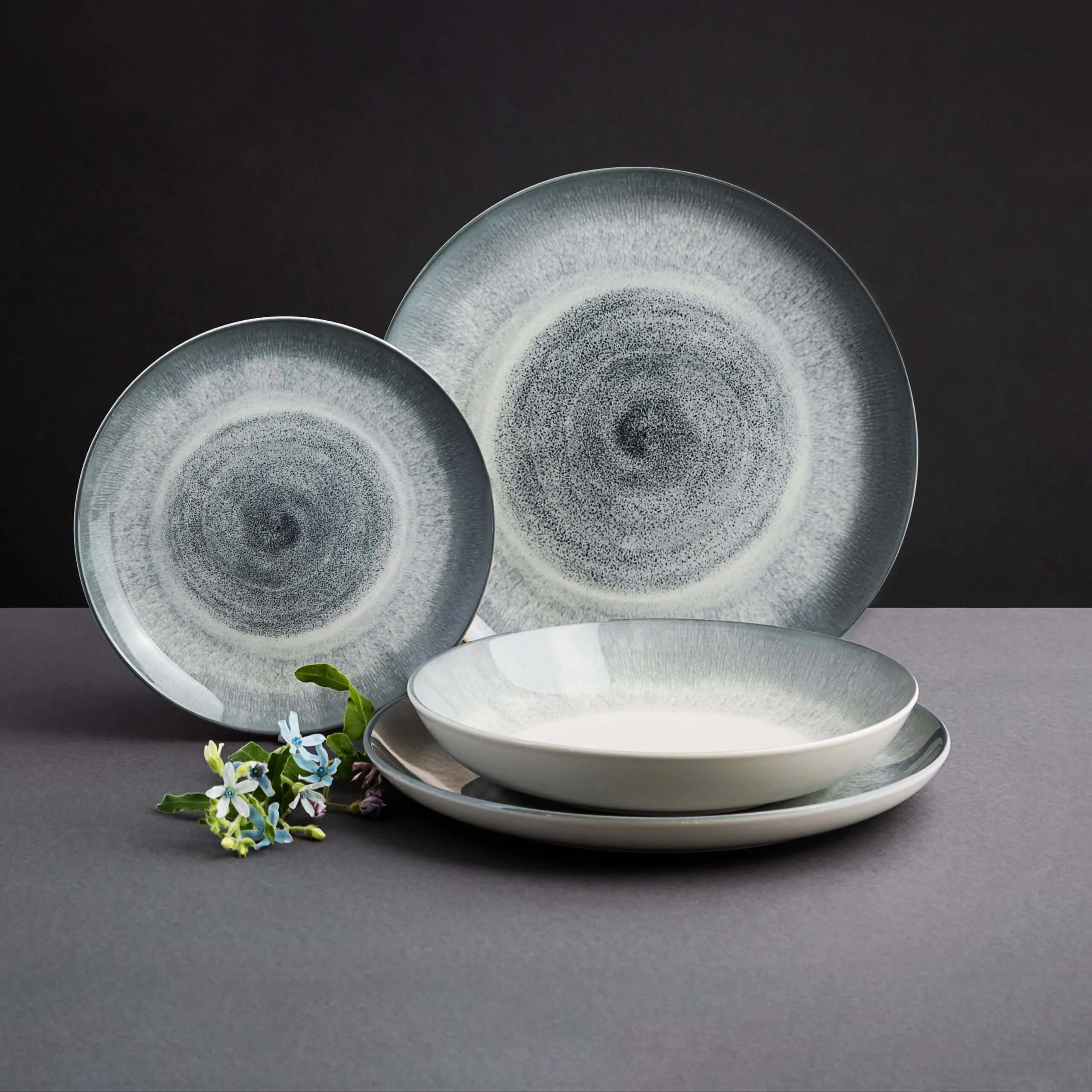 Aqua 18-piece dinner set for 6 people AMBITION