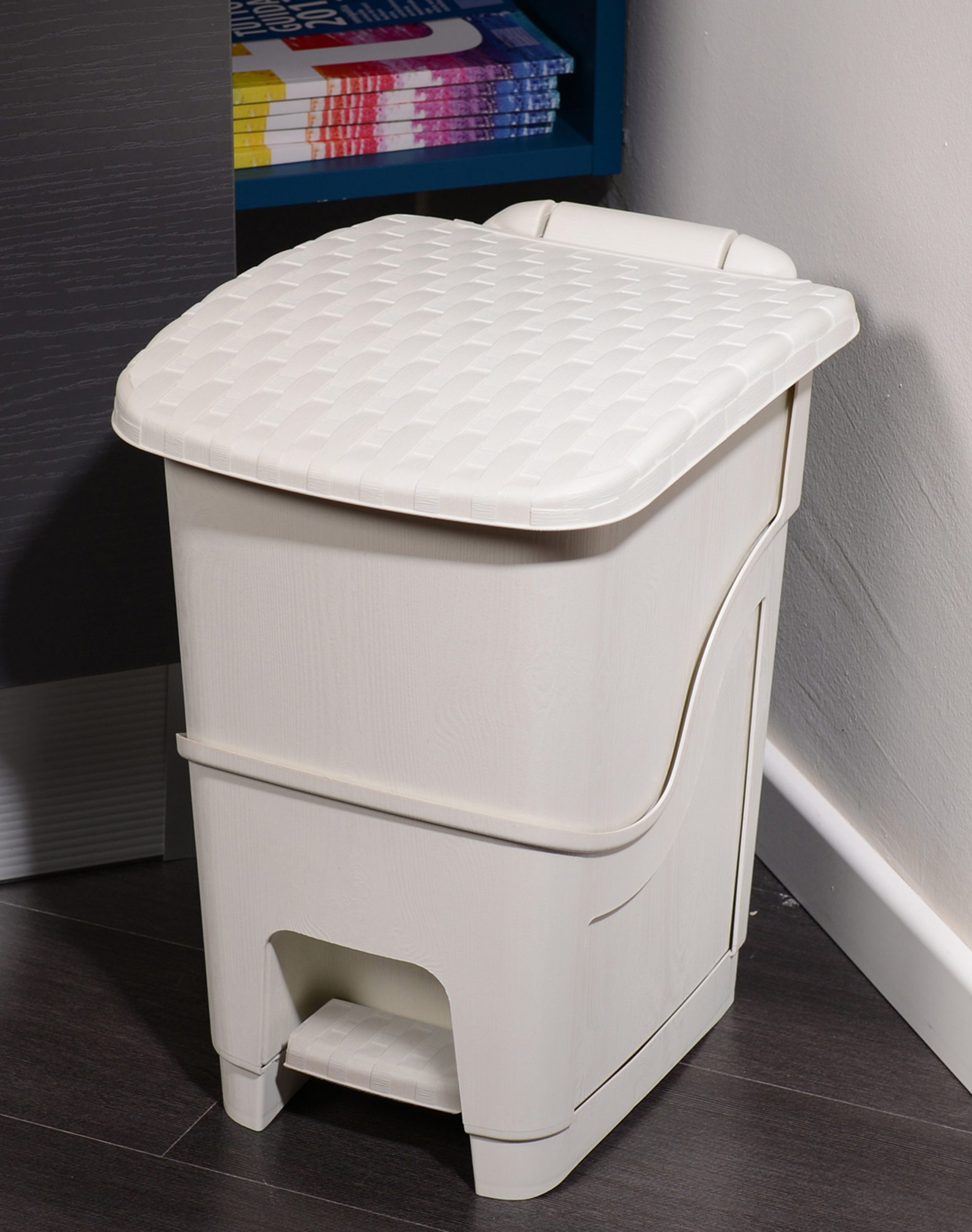 Rattan Pedal Bin 18L Milk White