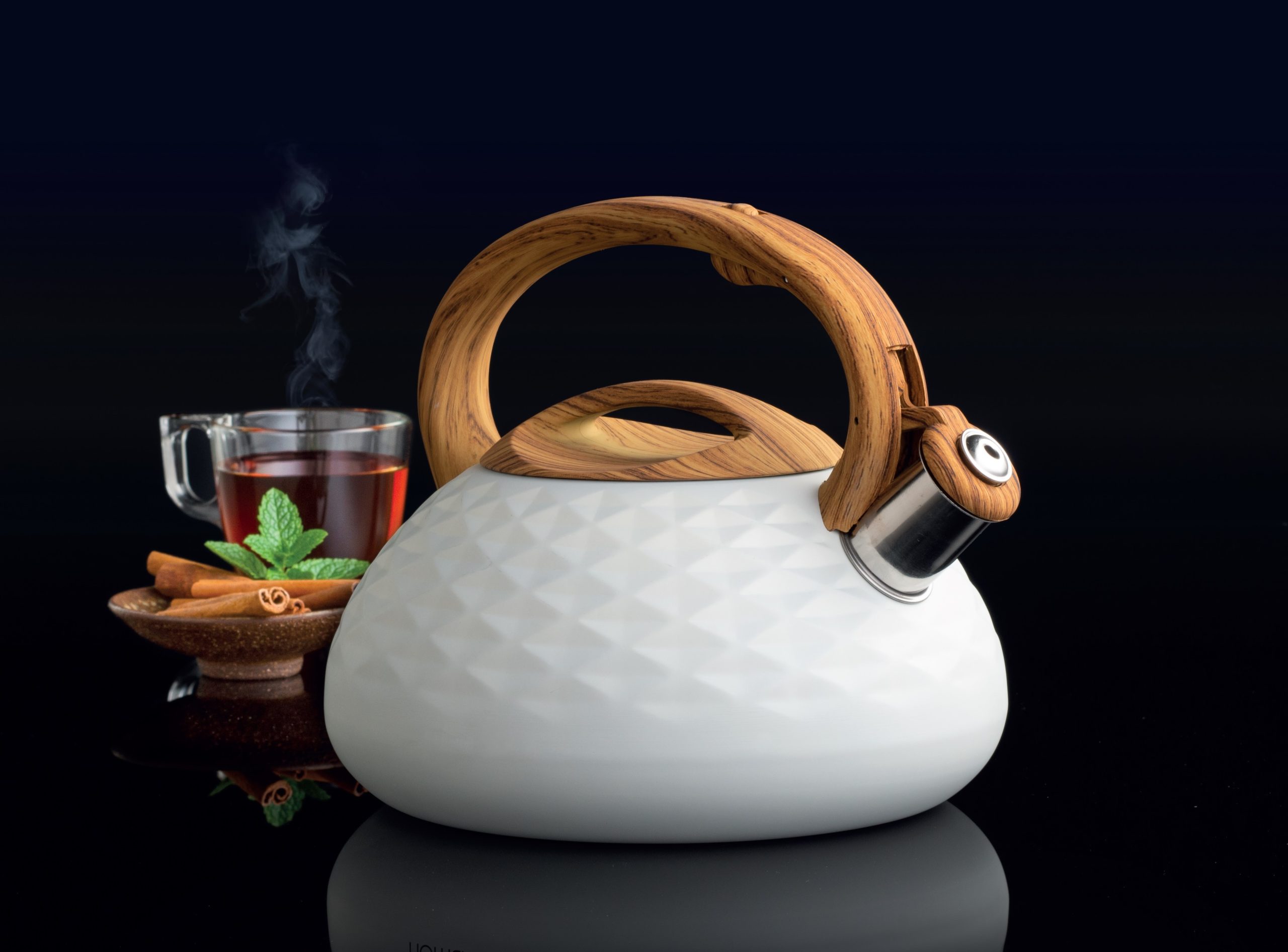 Golf kettle 2.3 l matt white AMBITION
